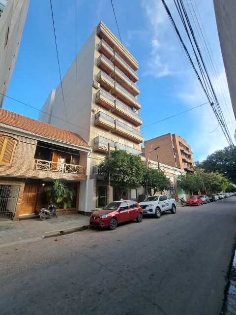 ¡Alq. Hermoso Depto. 2 Dormitorios en Zona Céntrica con balcón! – Mitre al 300