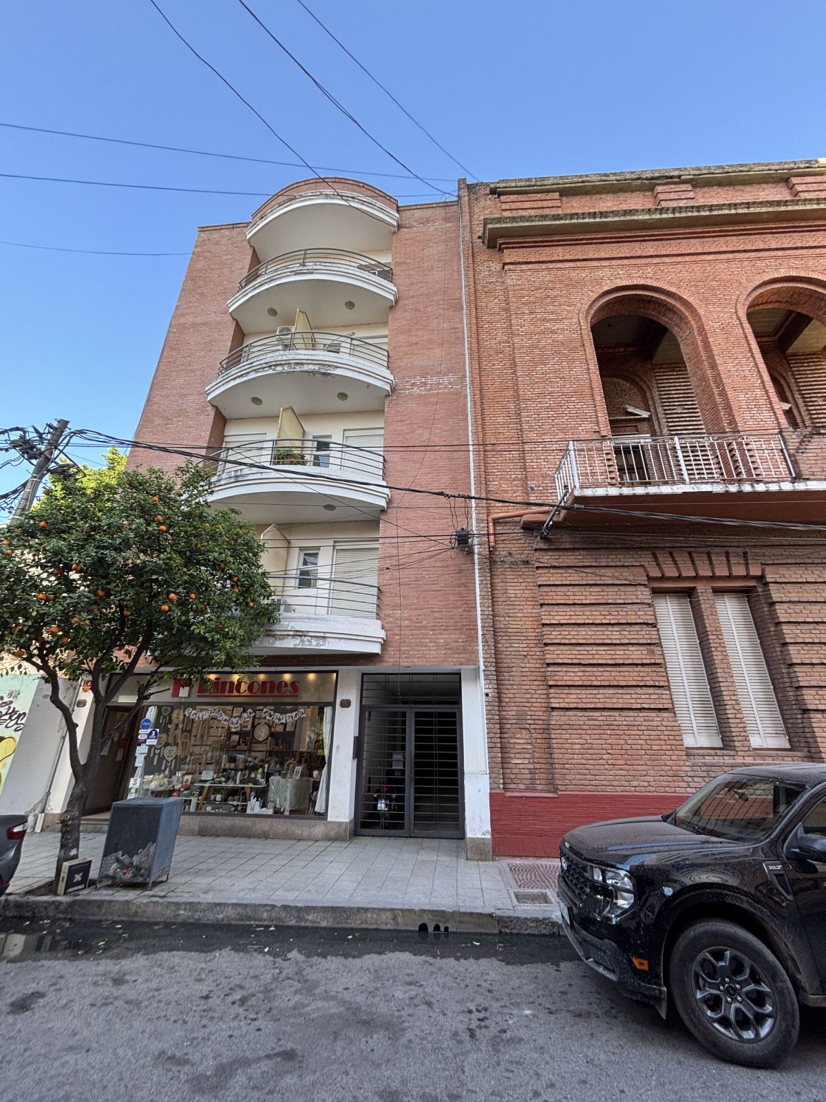 Alq. Departamento 1 Dormitorio con Balcón en pleno Centro – Independencia al 300