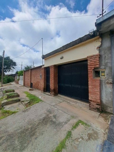 ¡Vta. Amplia Casa de 5 Dormitorios! – B° Borges Ampliación
