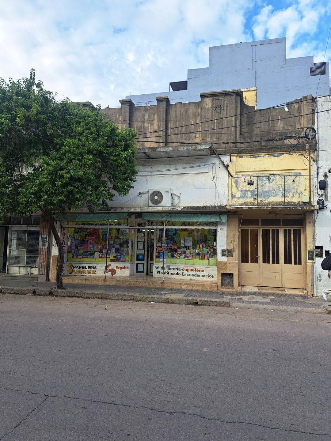 Vta. Muy Interesante Propiedad Comercial a metros de Peatonal – Absalón Rojas al 200